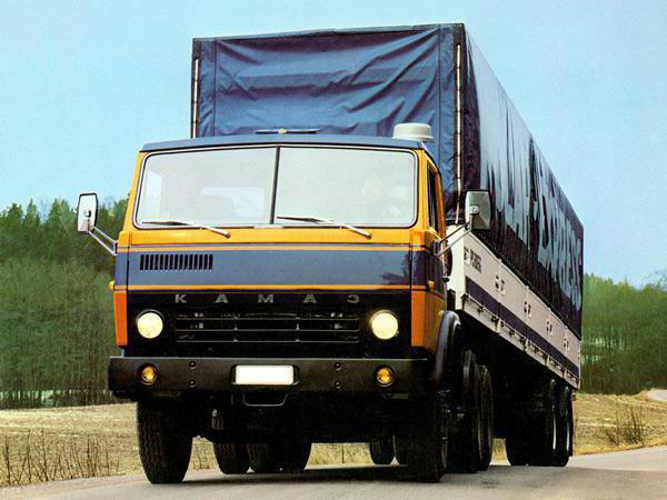 kamaz 5410 con semirremolque