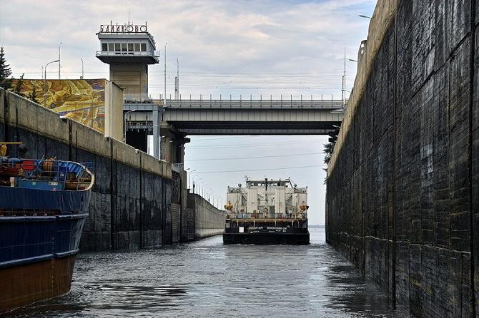 Saratov HPP en el Volga