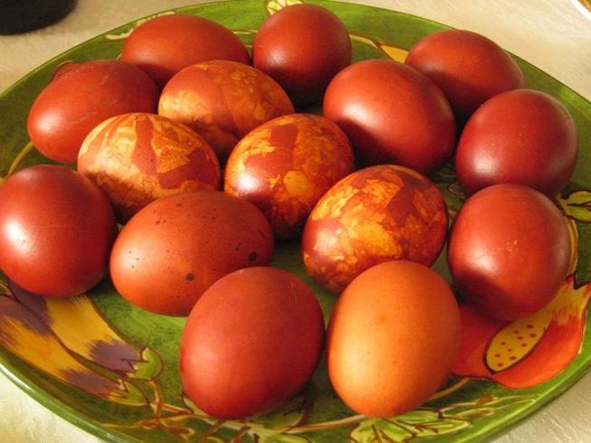 Huevos para Pascua - un regalo tradicional de los cristianos