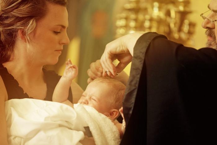 Si el niño va a ser bautizado, ¿qué se necesita para esto?