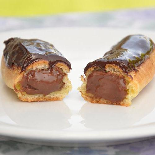 eclairs de chocolate