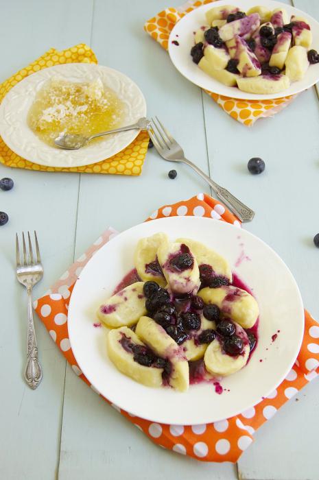 ¡Cocinamos deliciosas albóndigas! ¿Cuántos hierve vareniki con papas, requesón y cerezas?