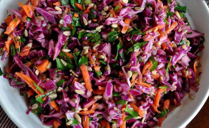 Cómo cocinar la ensalada de col roja con mayonesa.