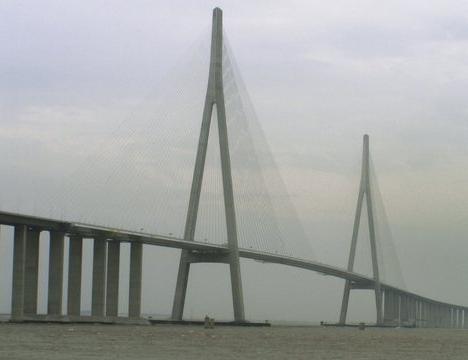 Puentes únicos El puente más ancho y más alto del mundo