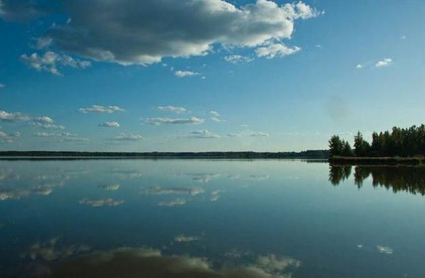 lago gran pesca de la región de Tver