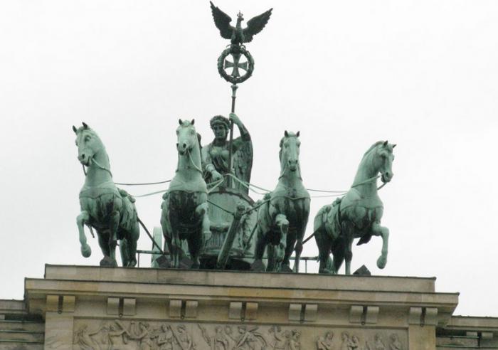 La Puerta de Brandenburgo es un símbolo de Berlín