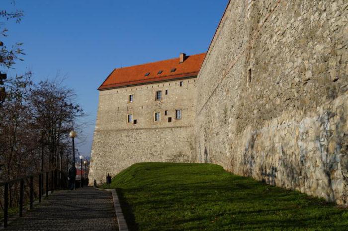 El castillo de Bratislava es un punto de referencia de Eslovaquia