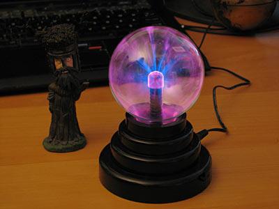Lámpara "bola de plasma" - el propósito y principio de funcionamiento