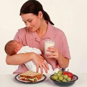 Dieta al alimentar a un bebé: ¿se puede dar de beber café a mi madre?